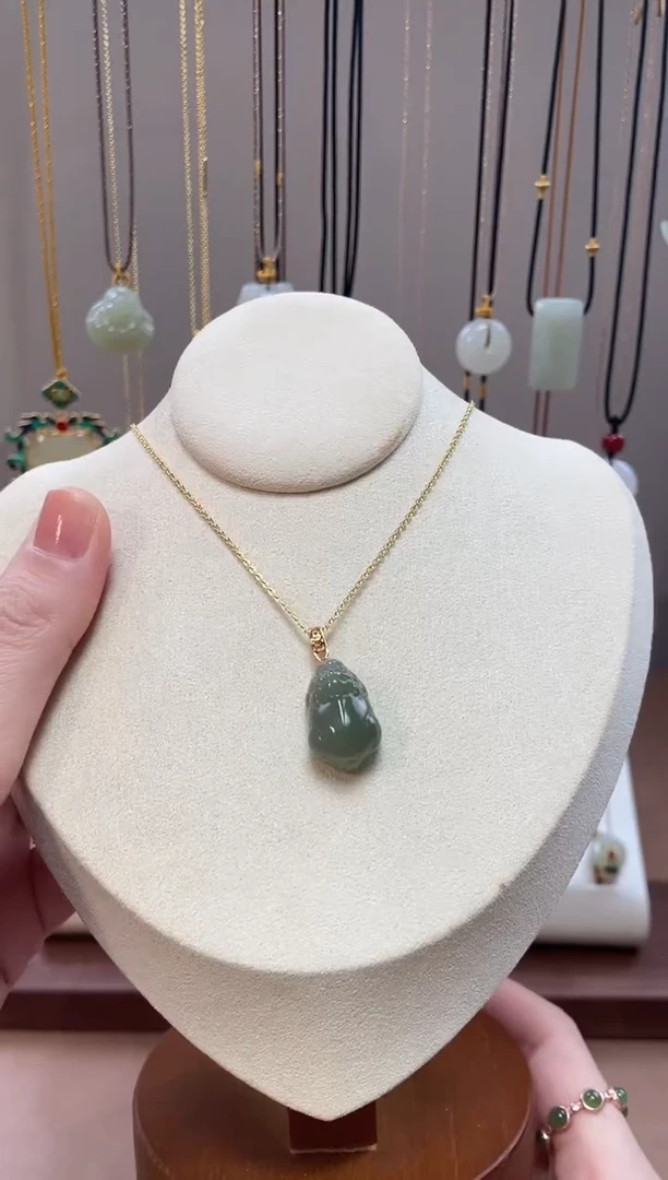 颈饰银S925镶嵌和田玉和田玉吊坠