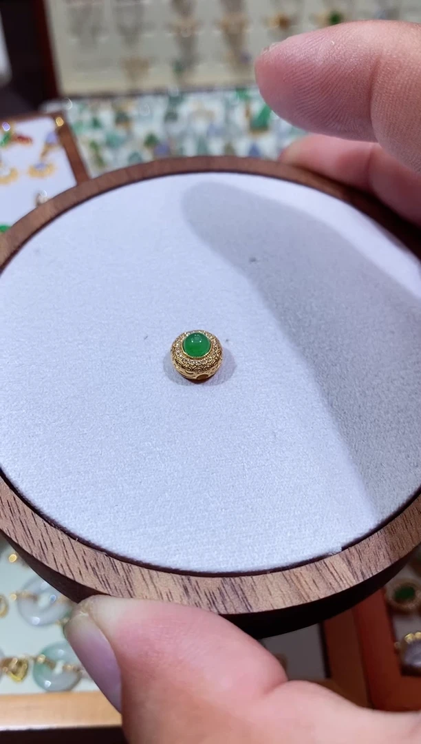 吊坠(不含链)18K金镶嵌翡翠止*111111