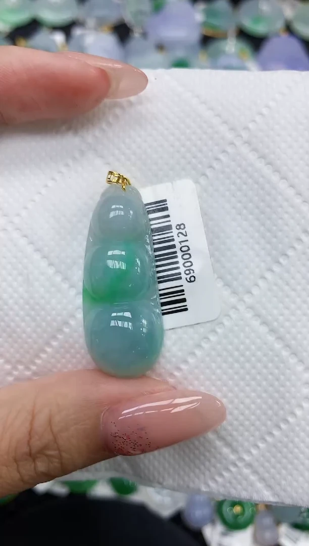颈饰18K金镶嵌翡翠11111111111