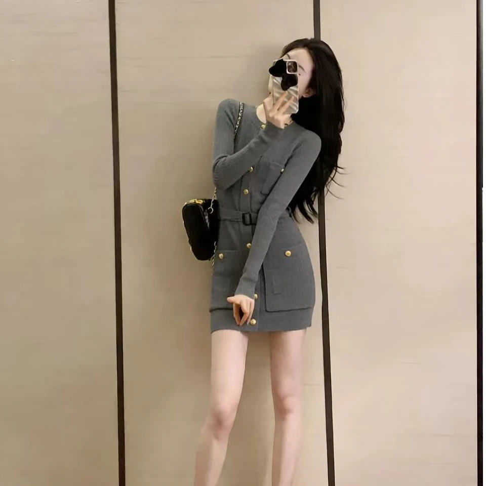 性感辣妹针织连衣裙气质显瘦洋气休闲百搭显瘦长袖包臀性感连衣裙