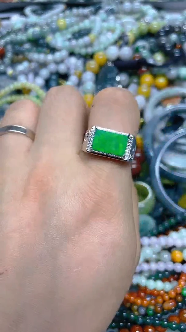 颈饰未镶嵌翡翠/ P /翡翠A货，一件也是批发价