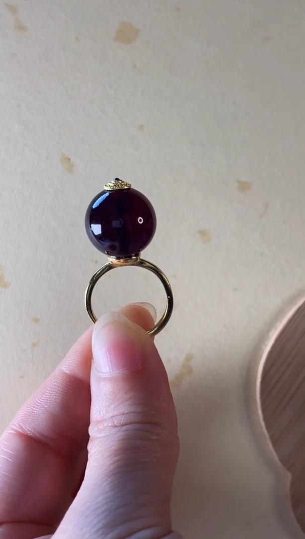 【闪购商品】琥珀颈饰银S925镶嵌血珀戒指00000