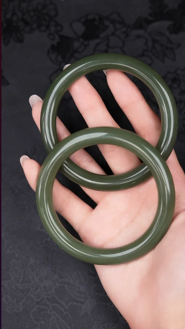 未镶嵌手串和田玉圈口备注  工厂抛货 不退不换 多样性发其1