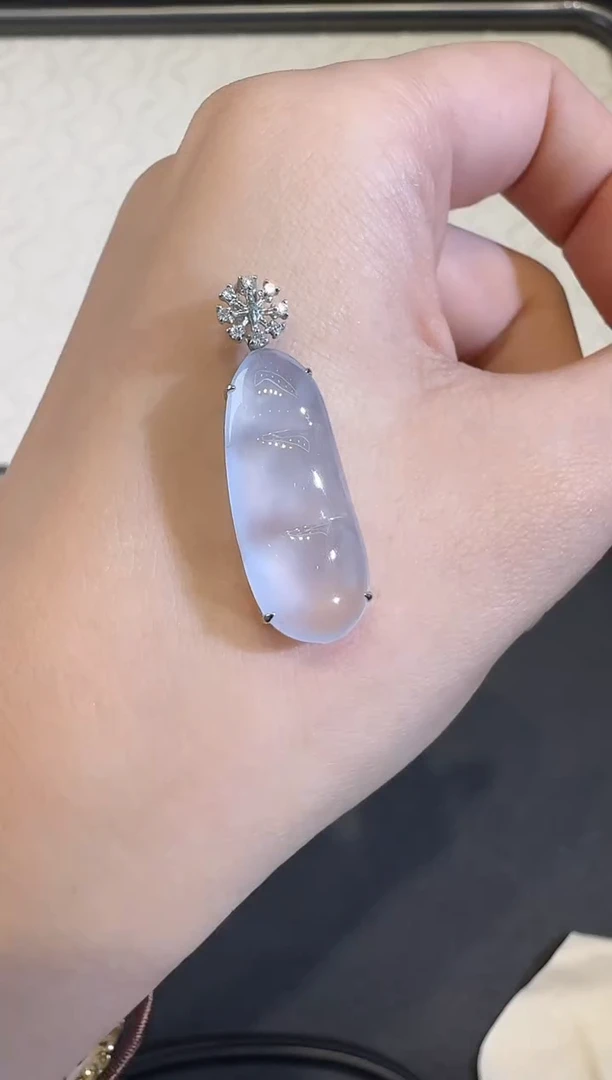 颈饰18K金镶嵌翡翠X1112-512-362