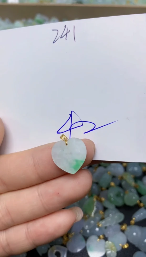 【闪购商品】翡翠挂件18K金镶嵌 天然翡翠A货