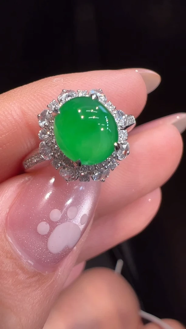 18K金镶嵌戒指翡翠林戒指