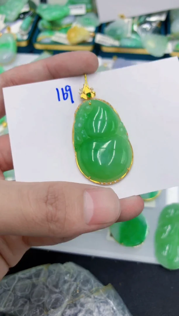 颈饰18K金镶嵌翡翠云****司1111111