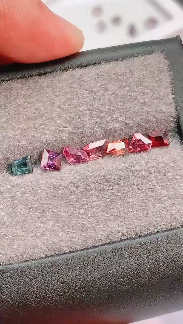 裸石尖晶石R****t2.66-260天然尖晶石