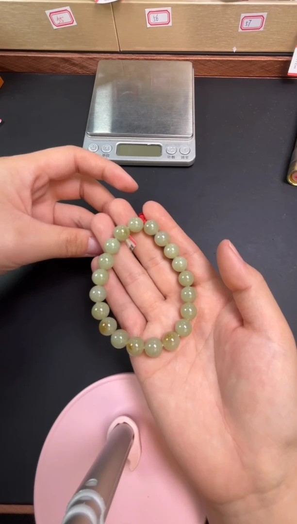 【闪购商品】和田玉手串未镶嵌若羌微色差卡10