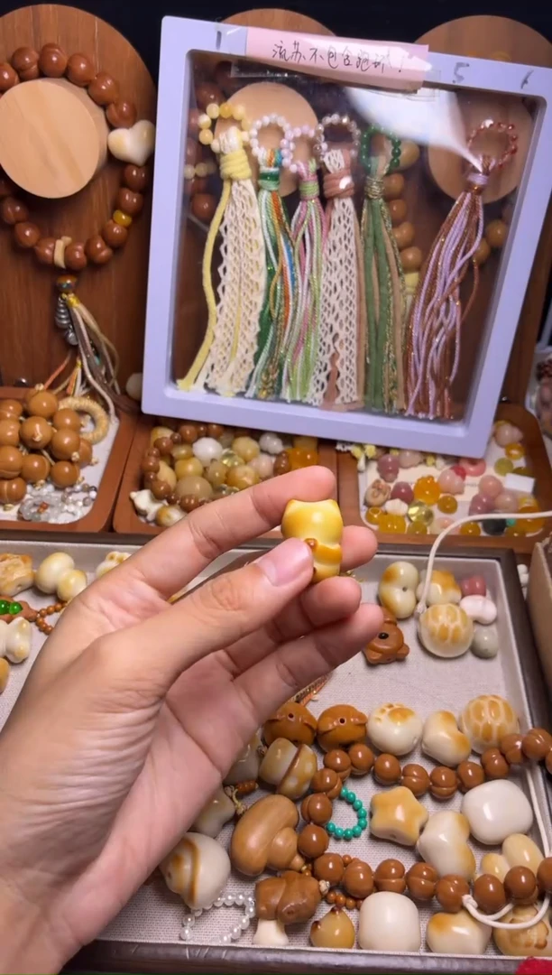手串猴头核桃ｓ****?橄榄核悟道猫吊坠