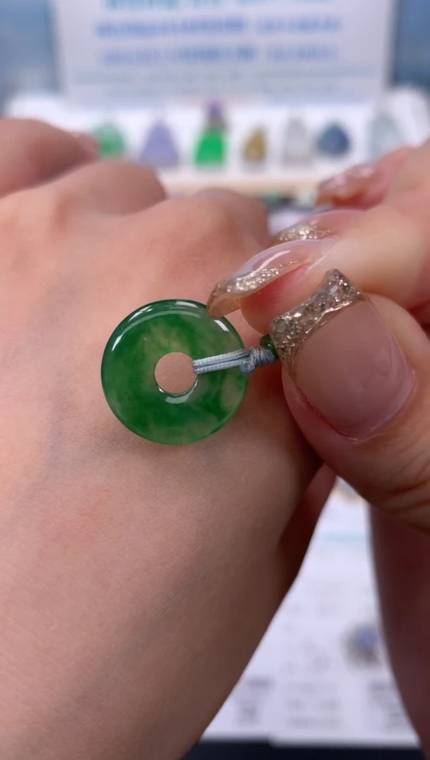 翡翠未镶嵌颈饰模式推广期48小时鉴赏期