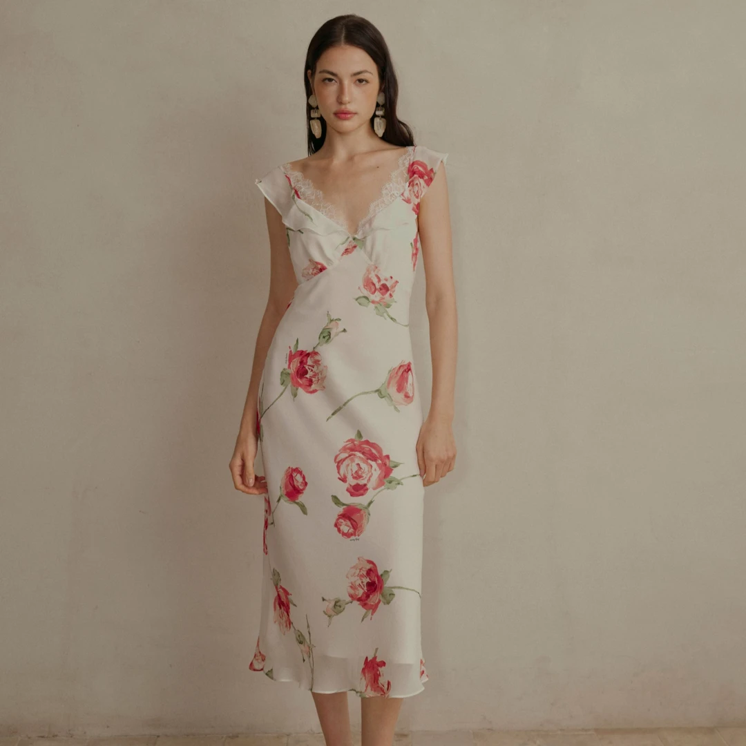 Daily romance25春浪漫大马士革玫瑰蕾丝花边桑蚕丝斜裁连衣裙