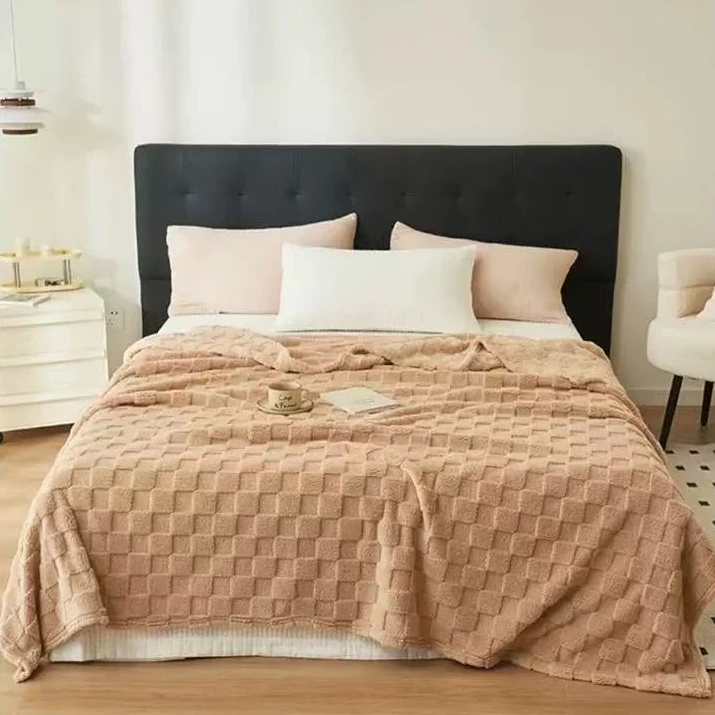 【秋冬新款】浅咖方格加厚提花毛毯.速热款.230x200.办公室.沙发毯.