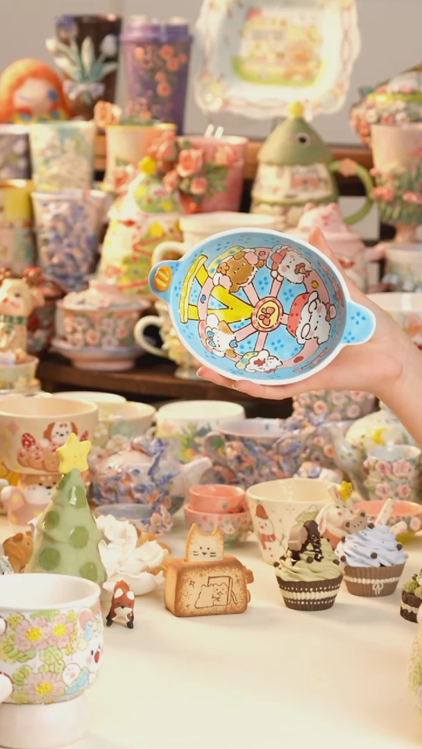 摆件陶景德镇釉下彩手绘设计师款陶瓷