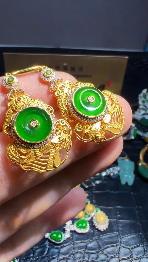【闪购商品】翡翠耳饰18K金镶嵌翡翠回流