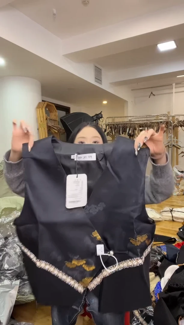 3XL码   145-155斤  马甲