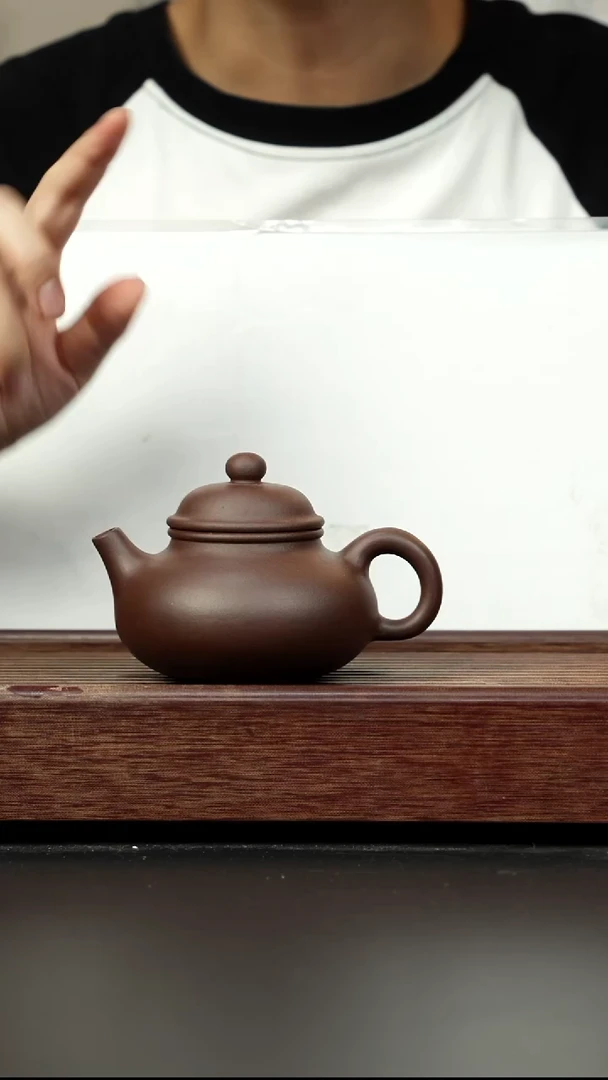 紫砂茶壶老紫泥容天