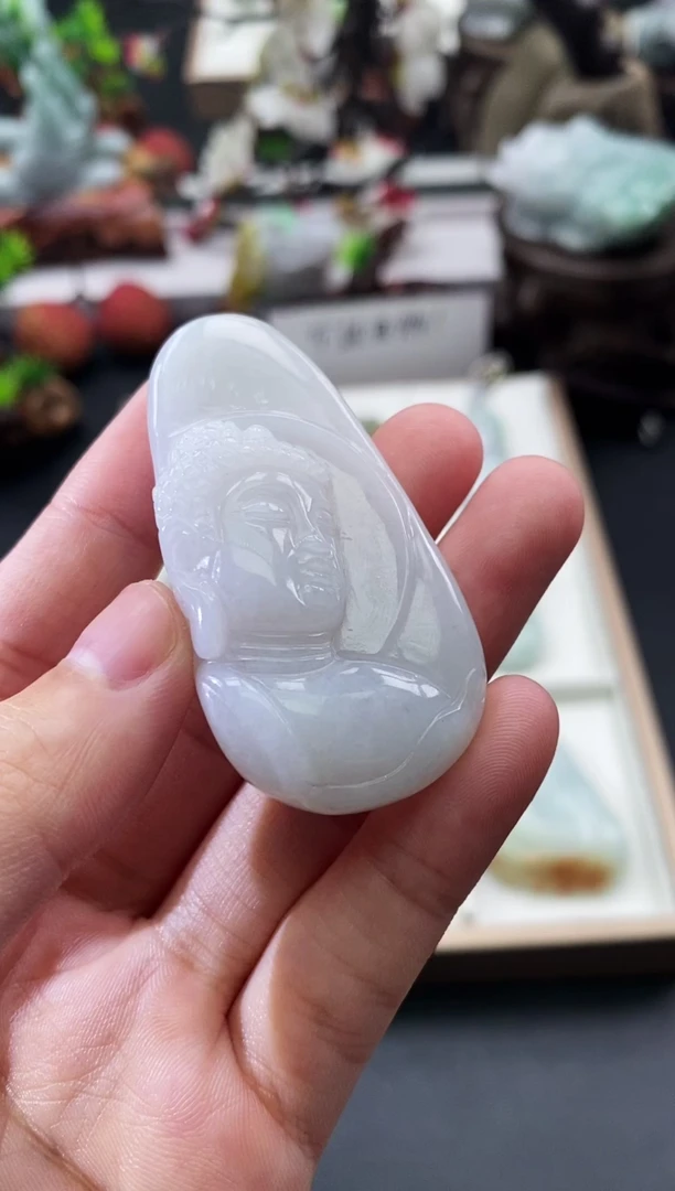 翡翠未镶嵌颈饰天然缅甸A货翡翠