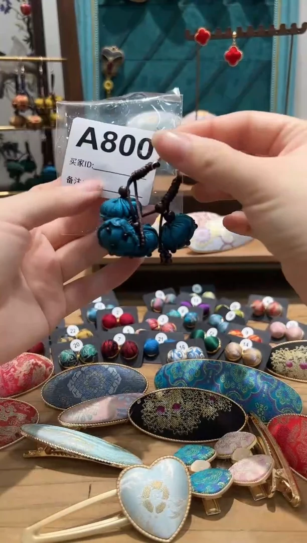 【闪购商品】【一物一拍专车】A800莲蓬耳环一对