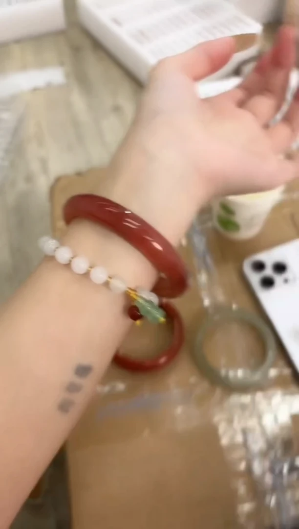 未镶嵌手镯石英质玉119-62HO