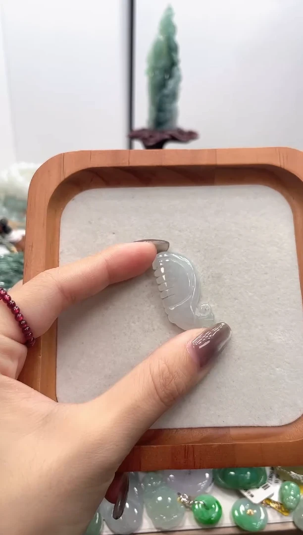 未镶嵌挂件翡翠013