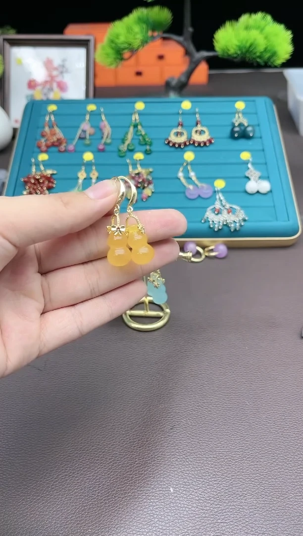 【闪购商品】玛瑙/玉髓耳钉银S925镶嵌333000