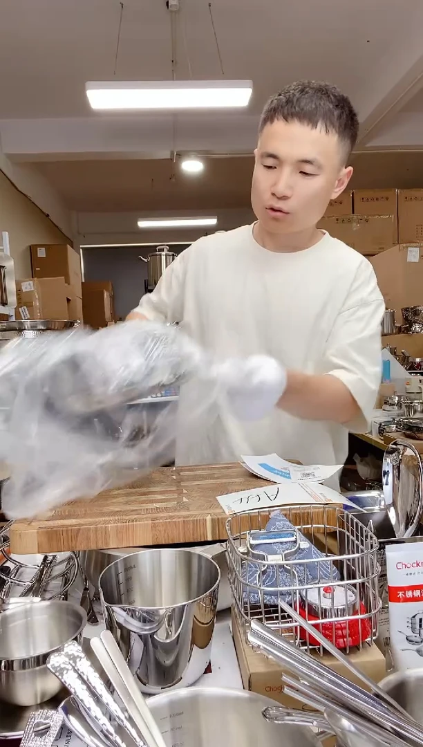 A63 微瑕24cm锤纹和面盆（使用）
