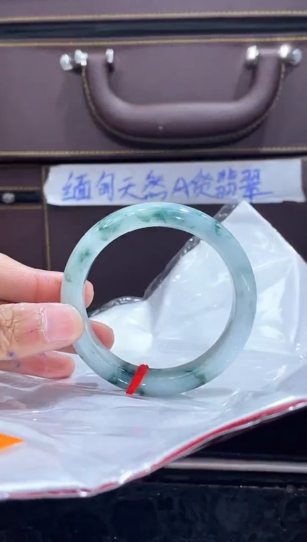 未镶嵌手镯翡翠11