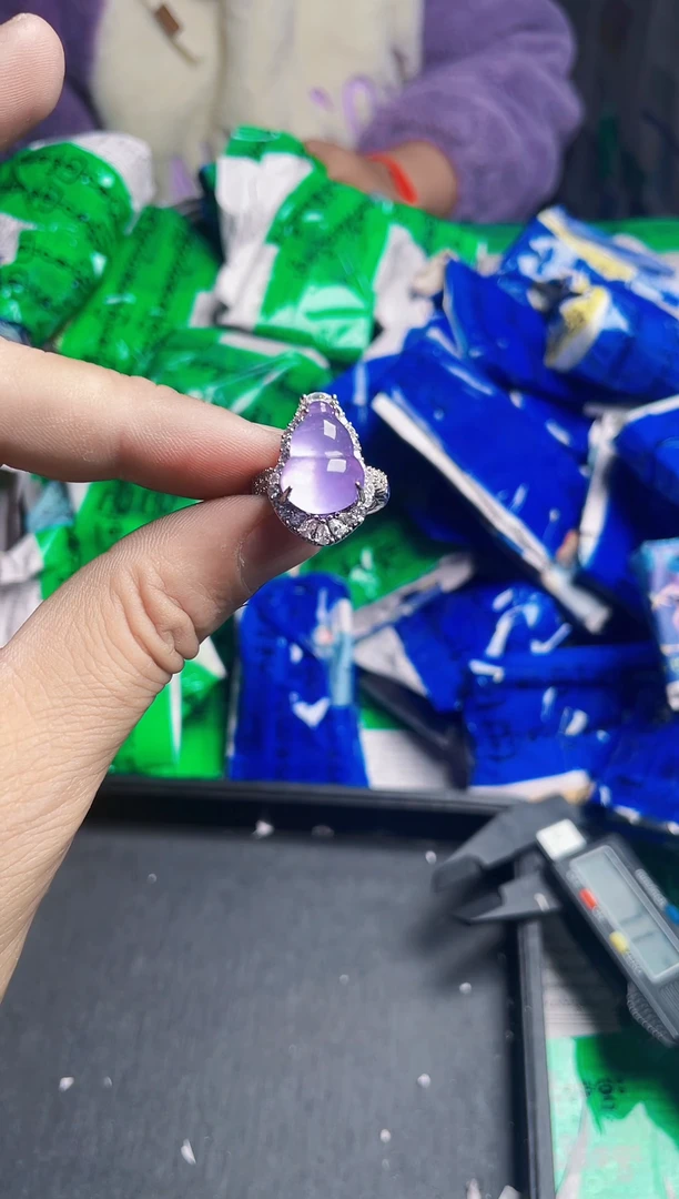 强子收货--所见即所得--多样性发货--FH388紫葫芦戒指