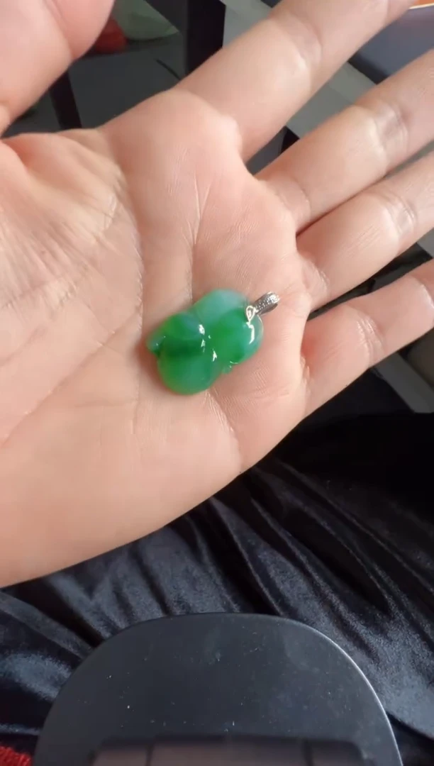 吊坠(不含链)18K金镶嵌翡翠2680