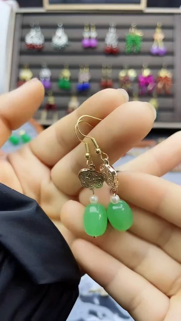 【闪购商品】和田玉耳饰14K金镶嵌112000