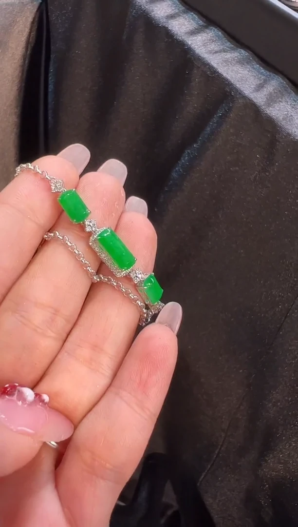 【闪购商品】翡翠手链18K金镶嵌手链