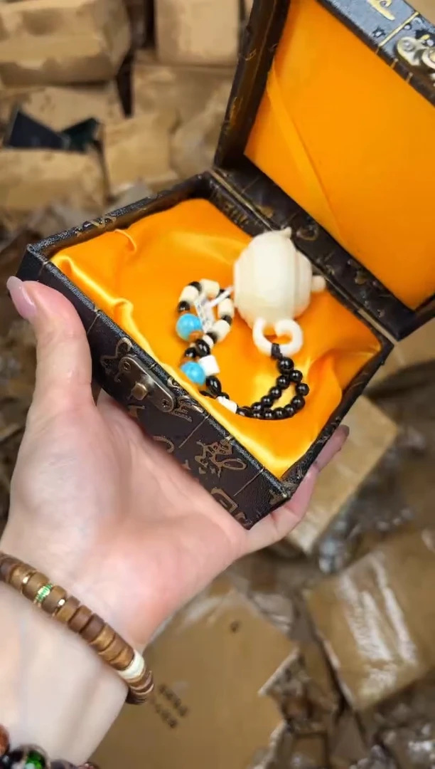 大檀精品手串《无礼盒》