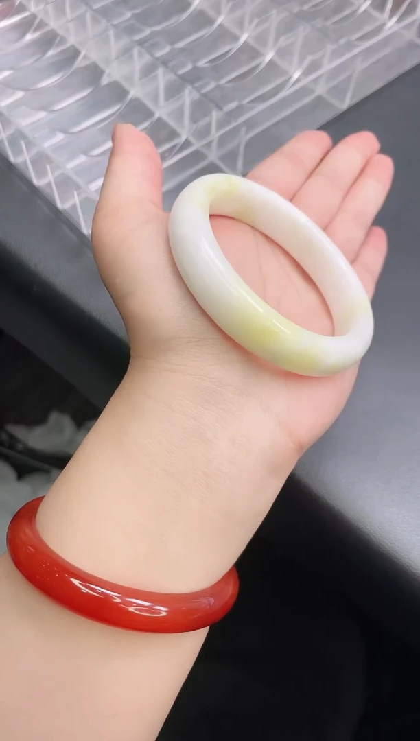 【闪购商品】石英质玉手镯未镶嵌253-56.9