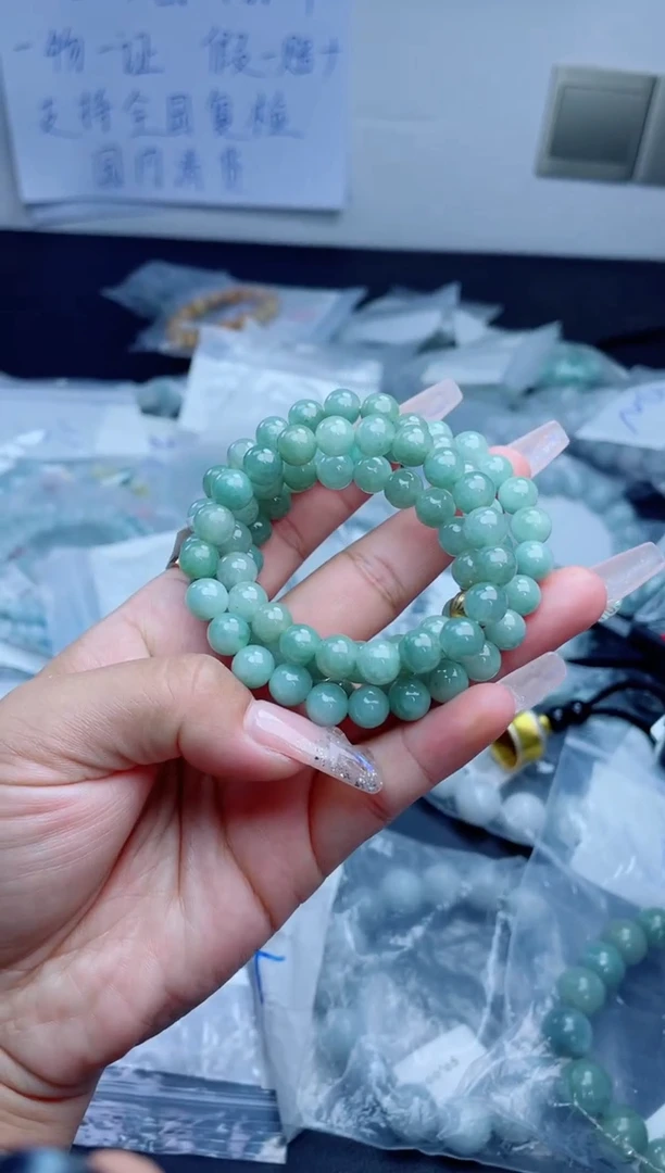 定制翡翠未镶嵌珠串