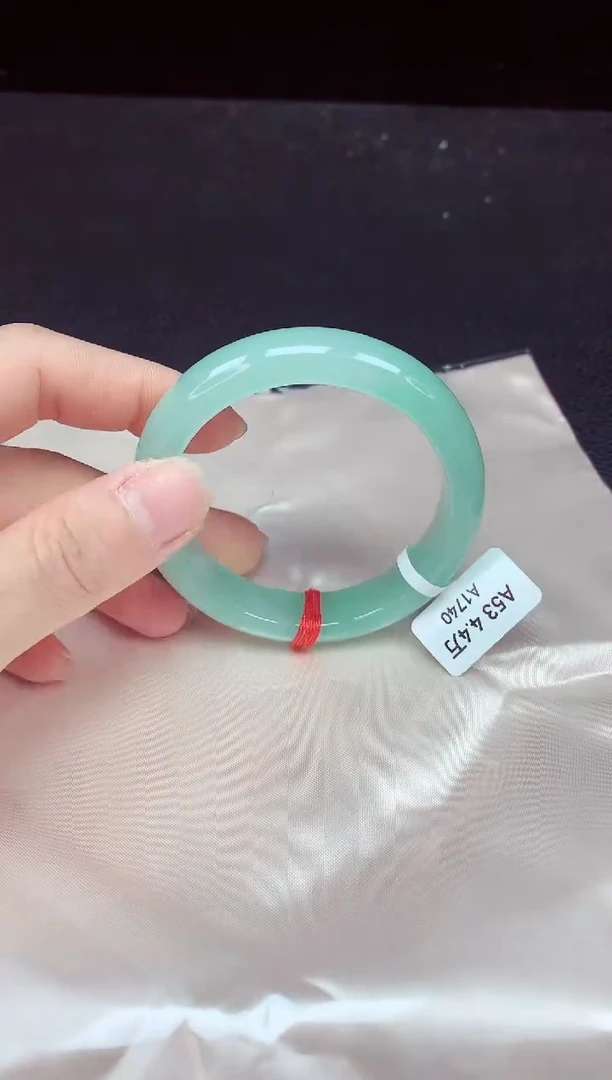 翡翠手镯未镶嵌镯子053+