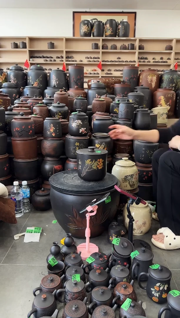 罐瑕疵茶叶罐  883 彩填小五饼