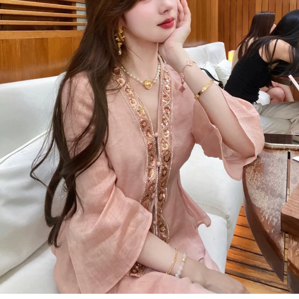 今年流行漂亮绝美度假风宽松高级感气质独特衬衫女2025夏季新款