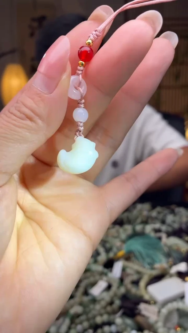 颈饰未镶嵌和田玉多样性发货，拍一发一