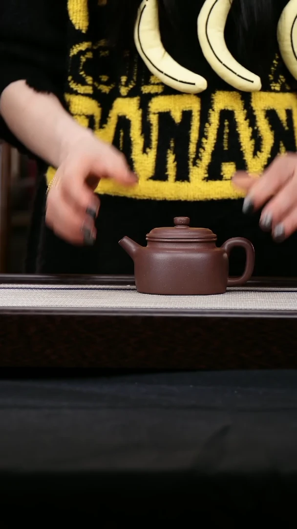 【闪购商品】紫砂茶壶四号井底槽青德钟