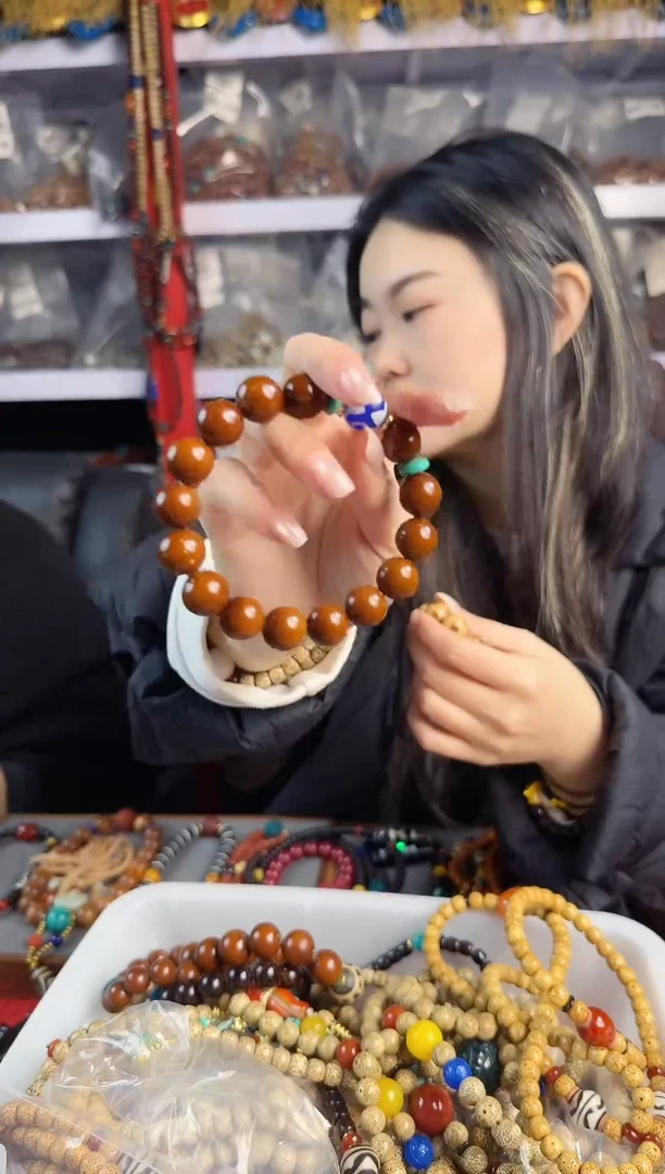 手串紫金鼠韩****波原生态紫金鼠手串