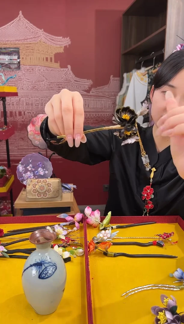 【闪购商品】刺绣非遗绒花（发饰）