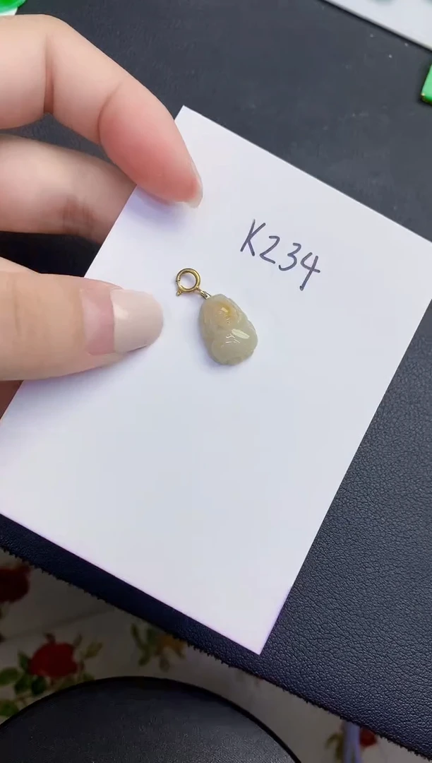 颈饰未镶嵌翡翠缅甸天然翡翠A货