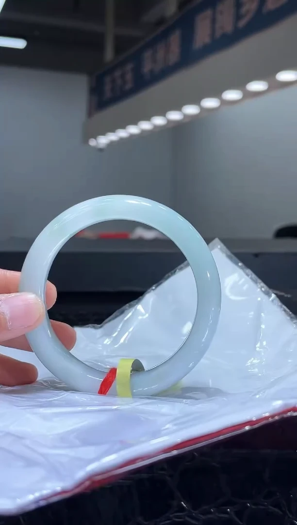 未镶嵌手镯翡翠9