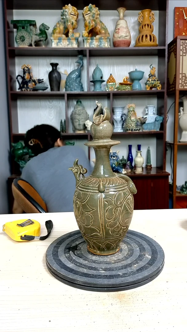 经典精美复古风格瓷器