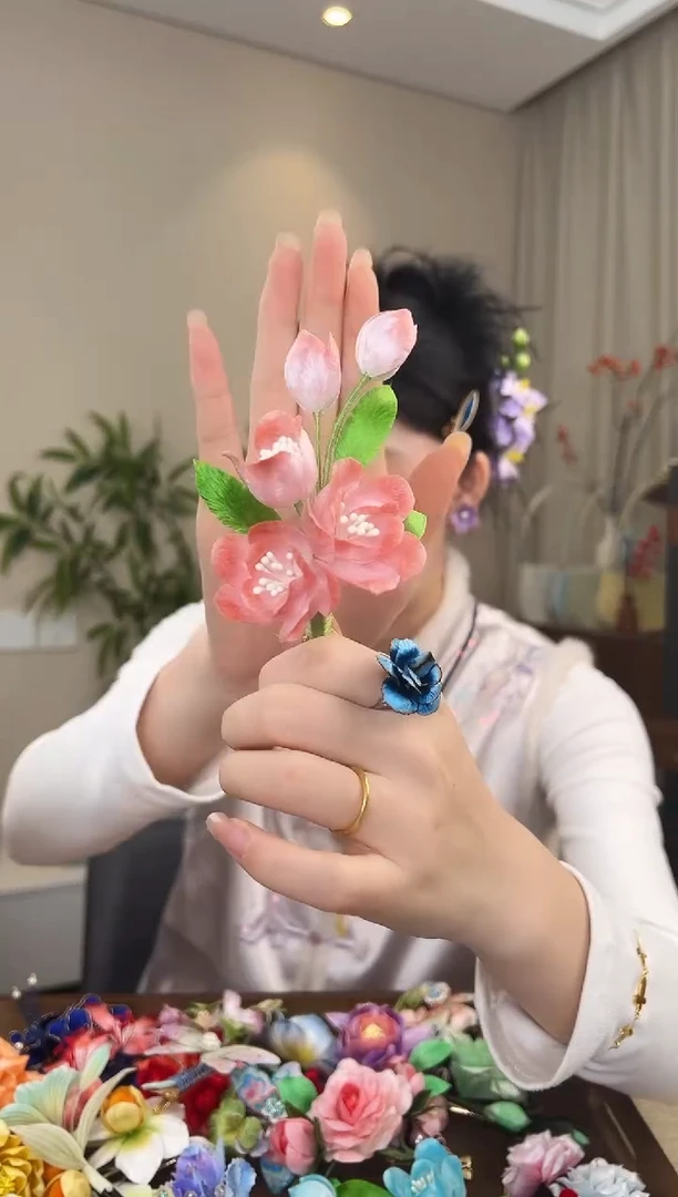 刺绣粉色海棠花边夹