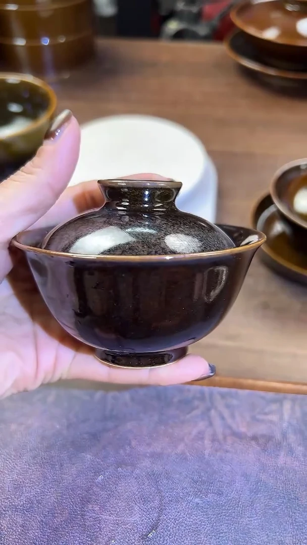 原矿釉煤窑烧制的两才盖碗