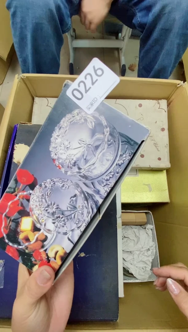 瓷片风**人O226默认微瑕，谨慎参拍