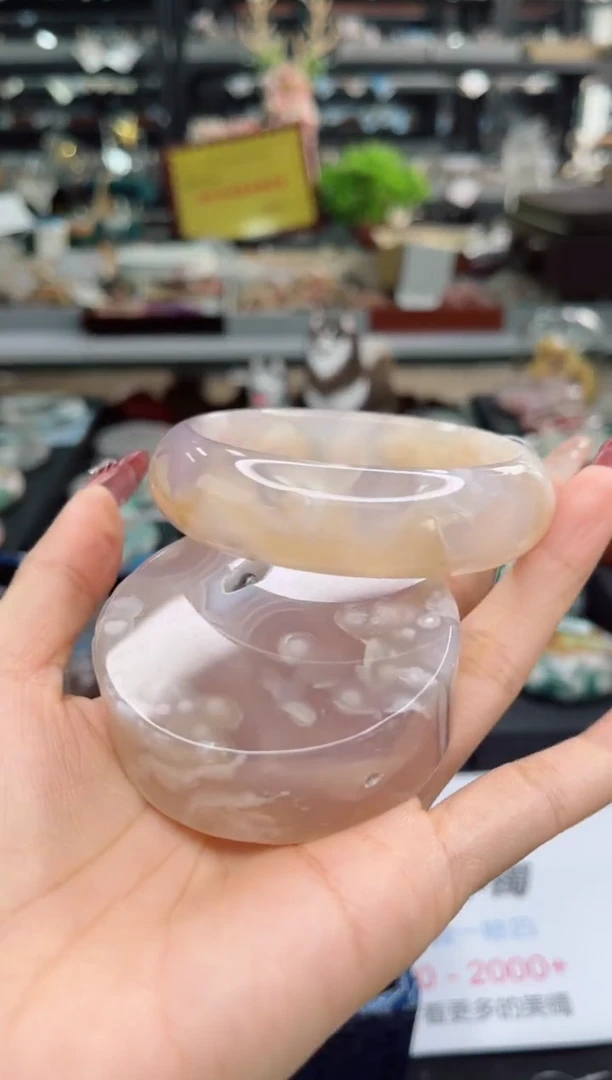 【闪购商品】石英质玉手镯未镶嵌62圈口（赠品镯心）1641577