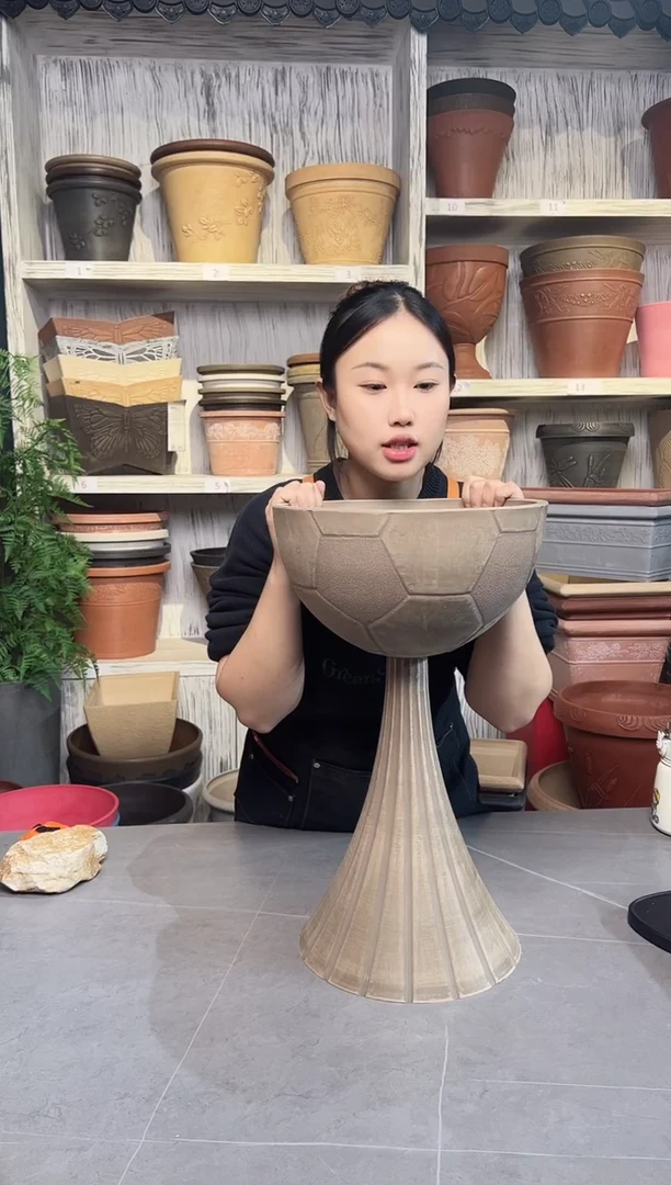 30.5*51足球杯浮雕可拆卸酒杯花盆